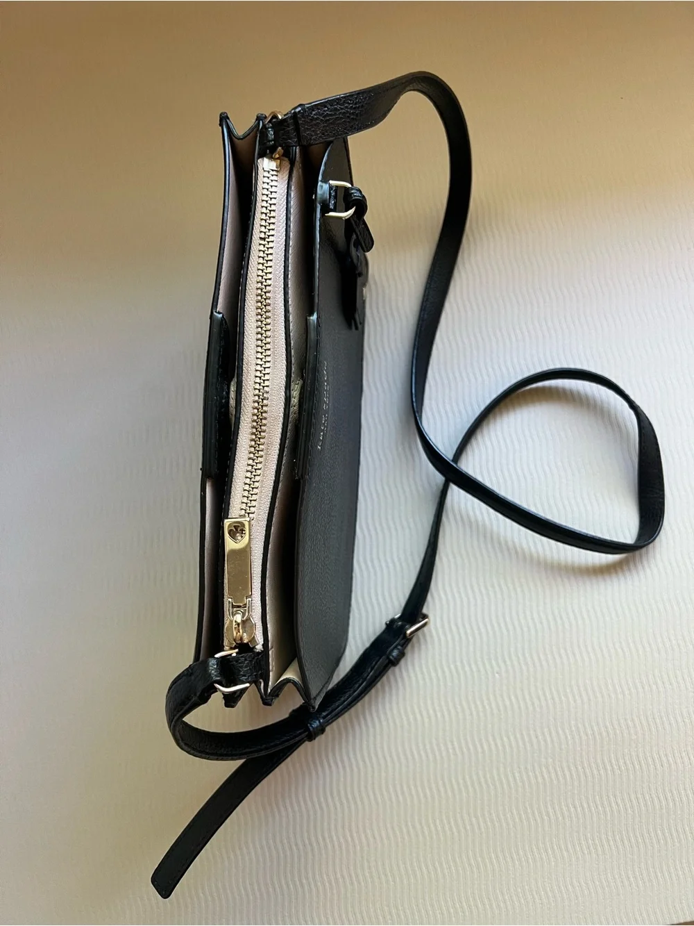 Kate Spade New York Eva Triple Gusset Crossbody – Black